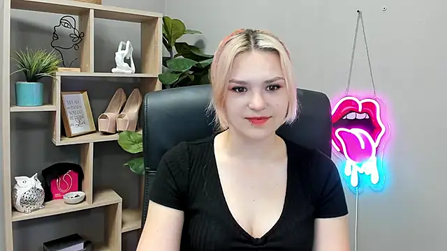 SweetLilyxo online show from 07.13.26