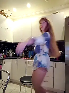 LanaBananaa  online show from 04.18.26