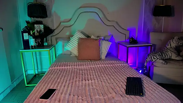 niicole garner online show from 05.22.26