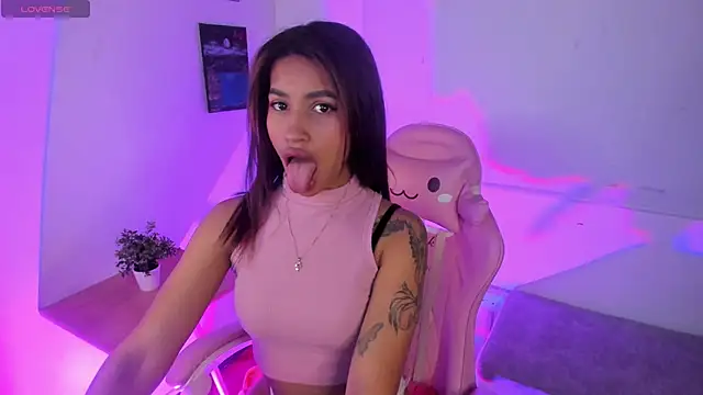 MoonRose   online show from 04.29.26