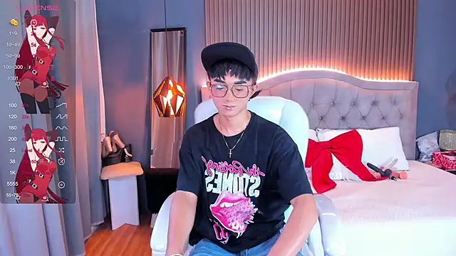 Snapshot of Noa_03 chatting on 06.19.26 Noa 03 online show from 06.19.26