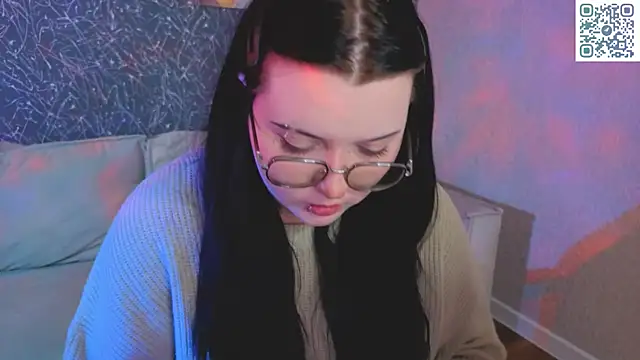 Kira G0ld online show from 05.02.26