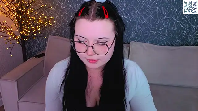 Kira G0ld online show from 05.05.26