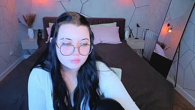 Kira G0ld online show from 05.27.26