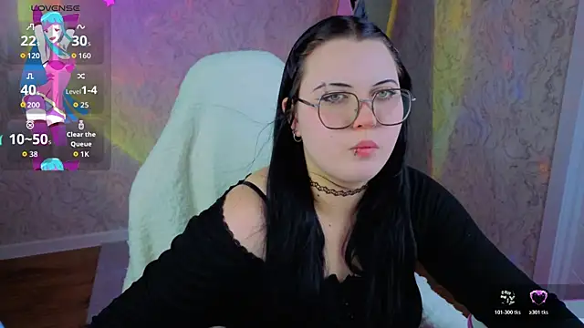 Snapshot of Kira_G0ld chatting on 06.19.26 Kira G0ld online show from 06.19.26