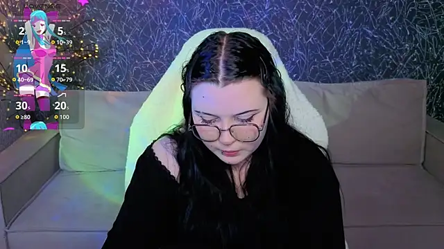 Snapshot of Kira_G0ld chatting on 06.25.26 Kira G0ld online show from 06.25.26