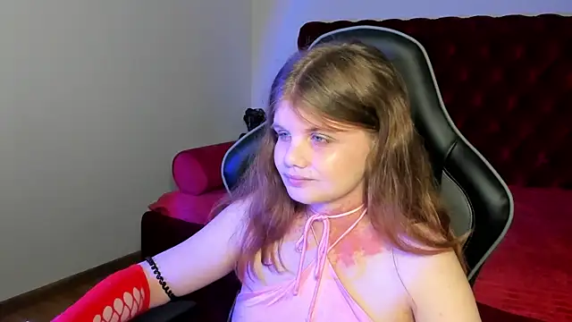 ChloeHalses online show from 06.14.26
