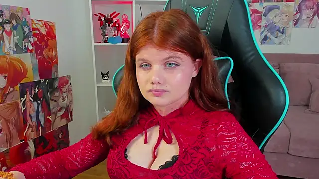 Snapshot of ChloeHalses chatting on 07.30.26 ChloeHalses online show from 07.30.26