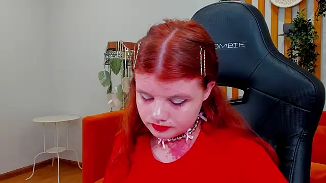 Snapshot of ChloeHalses chatting on 08.03.26 ChloeHalses online show from 08.03.26