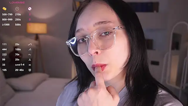 HannaHayles online show from 02.17.26