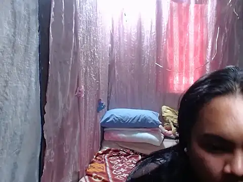 Queenvivesxxx online show from 02.04.26