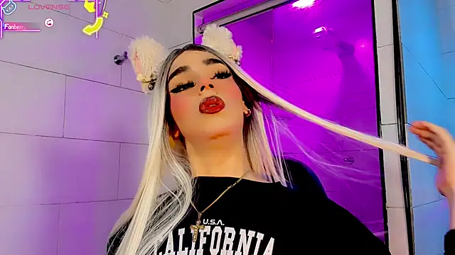 Snapshot of Maddye_Fox chatting on 05.19.26 Maddye Fox online show from 05.19.26