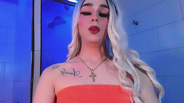 Snapshot of Maddye_Fox chatting on 07.25.26 Maddye Fox online show from 07.25.26