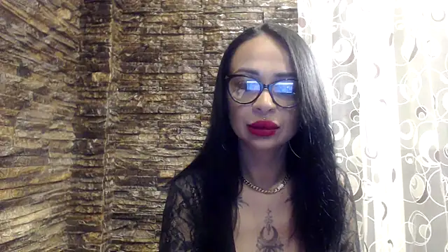 BrianaBloom online show from 04.20.26