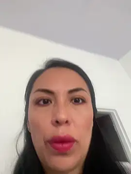 Emma Sanz   online show from 03.21.26