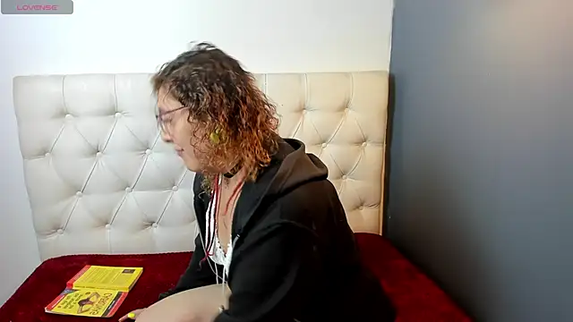 Snapshot of lauduarte chatting on 02.03.26 lauduarte online show from 02.03.26