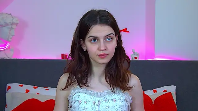 Snapshot of BellaBriggs chatting on 02.09.26 BellaBriggs online show from 02.09.26