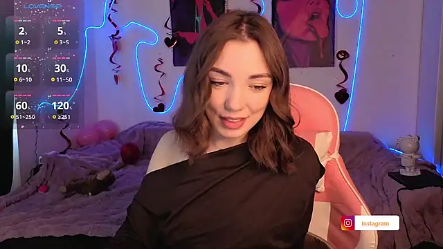 Adriennes online show from 03.10.26