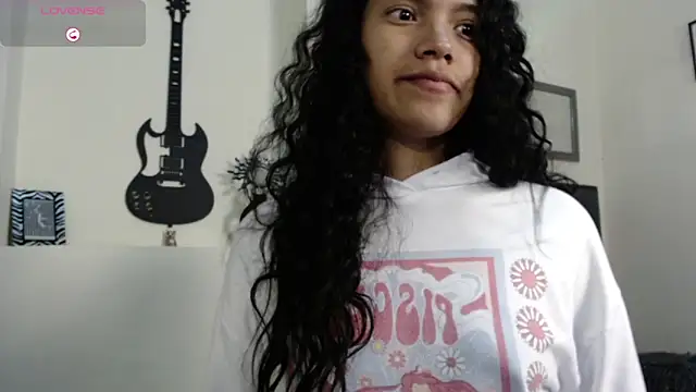 Julieta Parker online show from 05.10.26