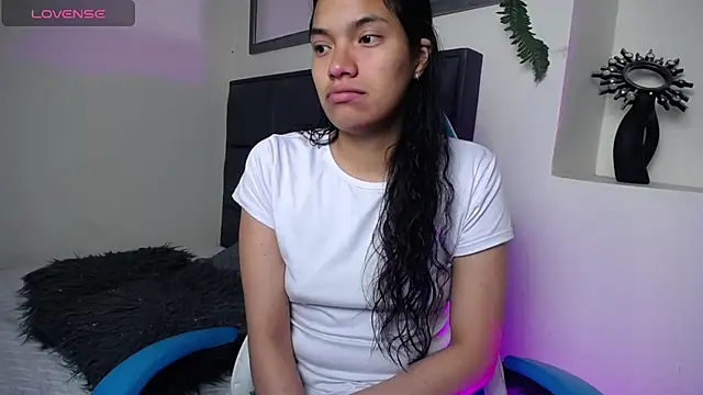 Julieta Parker online show from 07.10.26