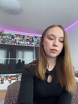 Snapshot of Hey__wey chatting on 02.09.26 Hey wey online show from 02.09.26