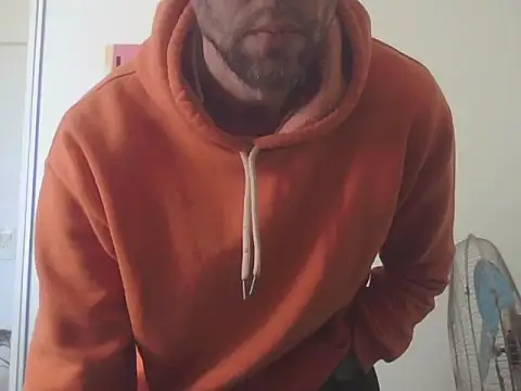 willyhot hot online show from 04.27.26