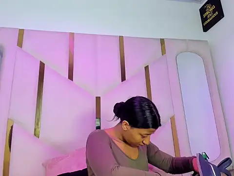 Vaneline2 online show from 05.03.26