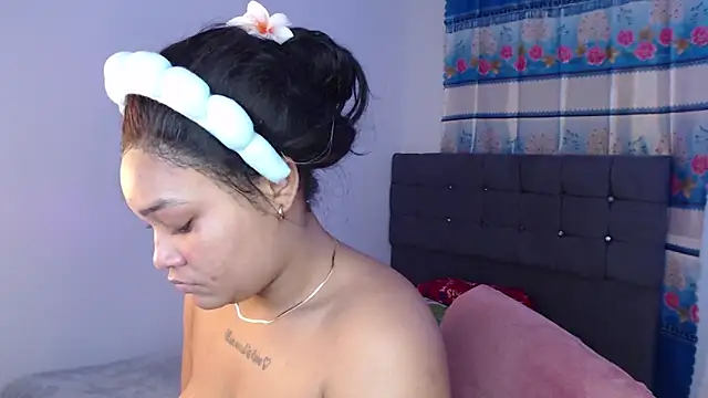 Snapshot of latin_riahnna_jp chatting on 06.16.26 latin riahnna jp online show from 06.16.26