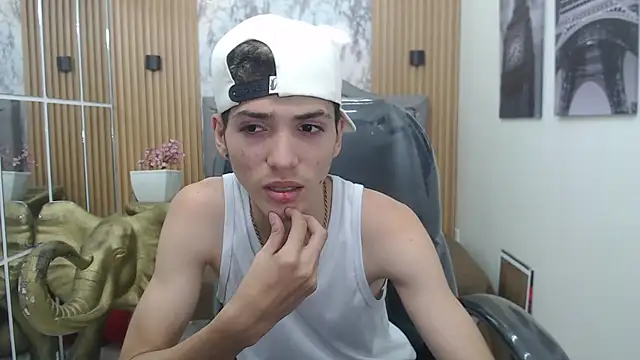 Snapshot of Asher_costa chatting on 04.14.26 Asher costa online show from 04.14.26