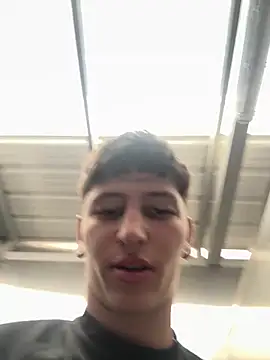 ARON LUXX online show from 02.28.26