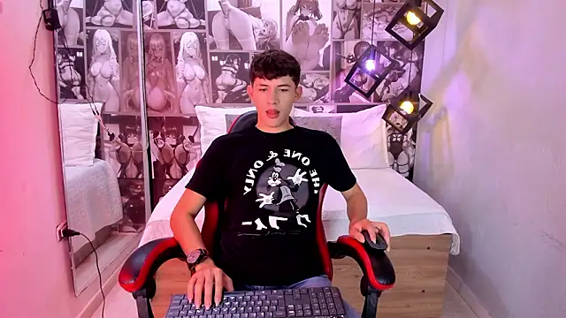 Christian Foxx online show from 03.18.26