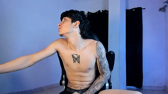 SnakeVelvet2 online show from 02.04.26