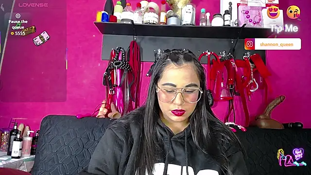 shannon queen- online show from 06.26.26