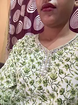Snapshot of komalsharma99 chatting on 05.22.26 komalsharma99 online show from 05.22.26