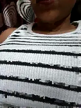 Snapshot of komalsharma99 chatting on 05.29.26 komalsharma99 online show from 05.29.26