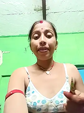 Snapshot of Cut_it73 chatting on 02.18.26 Cut it73 online show from 02.18.26