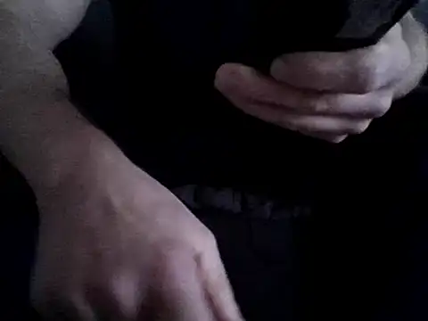 Snapshot of Tommyzzzzzz chatting on 12.14.24 Tommyzzzzzz online show from 12.14.24