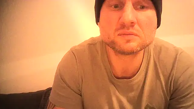 Snapshot of Tommyzzzzzz chatting on 12.30.24 Tommyzzzzzz online show from 12.30.24