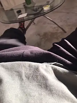 Snapshot of Tommyzzzzzz chatting on 09.28.25 Tommyzzzzzz online show from 09.28.25