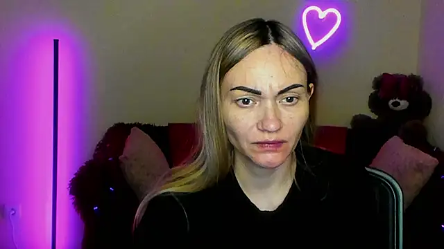 BlondMikey22 online show from 04.18.26