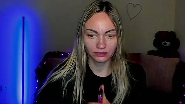 BlondMikey22 online show from 04.21.26