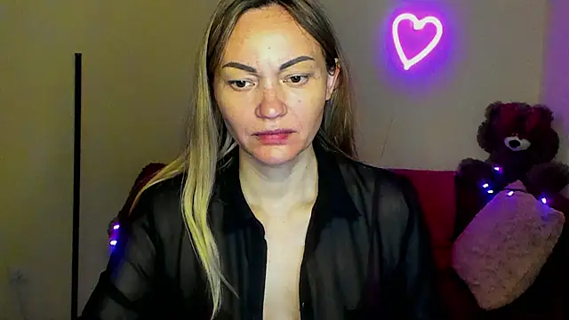 Snapshot of BlondMikey22 chatting on 06.02.26 BlondMikey22 online show from 06.02.26