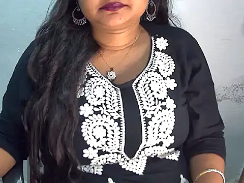 Snapshot of Saniya_K2 chatting on 04.30.26 Saniya K2 online show from 04.30.26
