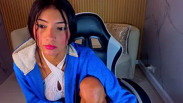 Perla Moon Tx online show from 03.05.26