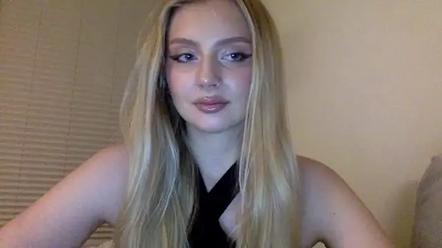 MayaWetDream online show from 05.06.26