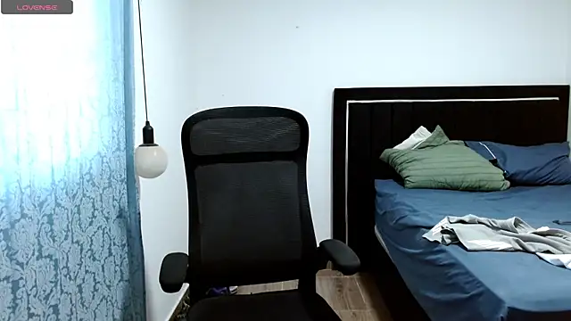 Snapshot of Pedestal_diamant chatting on 03.08.26 Pedestal diamant online show from 03.08.26