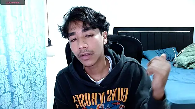 Snapshot of Pedestal_diamant chatting on 03.14.26 Pedestal diamant online show from 03.14.26