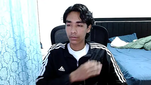 Pedestal diamant online show from 04.26.26