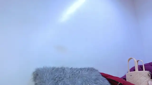 Snapshot of Julieta-Horny- chatting on 03.19.26 Julieta-Horny- online show from 03.19.26