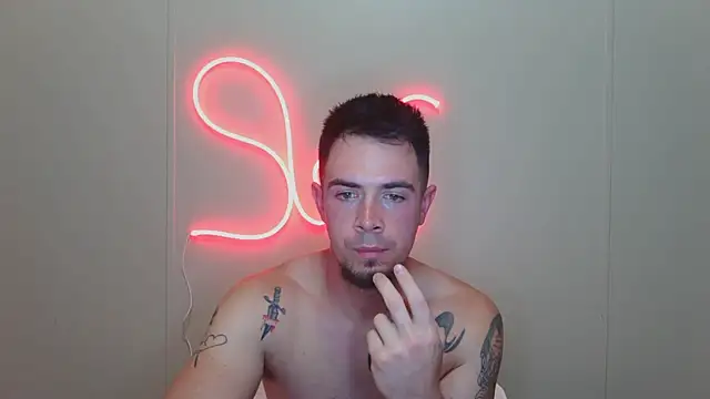 Snapshot of midnightsinz chatting on 03.17.26 midnightsinz online show from 03.17.26